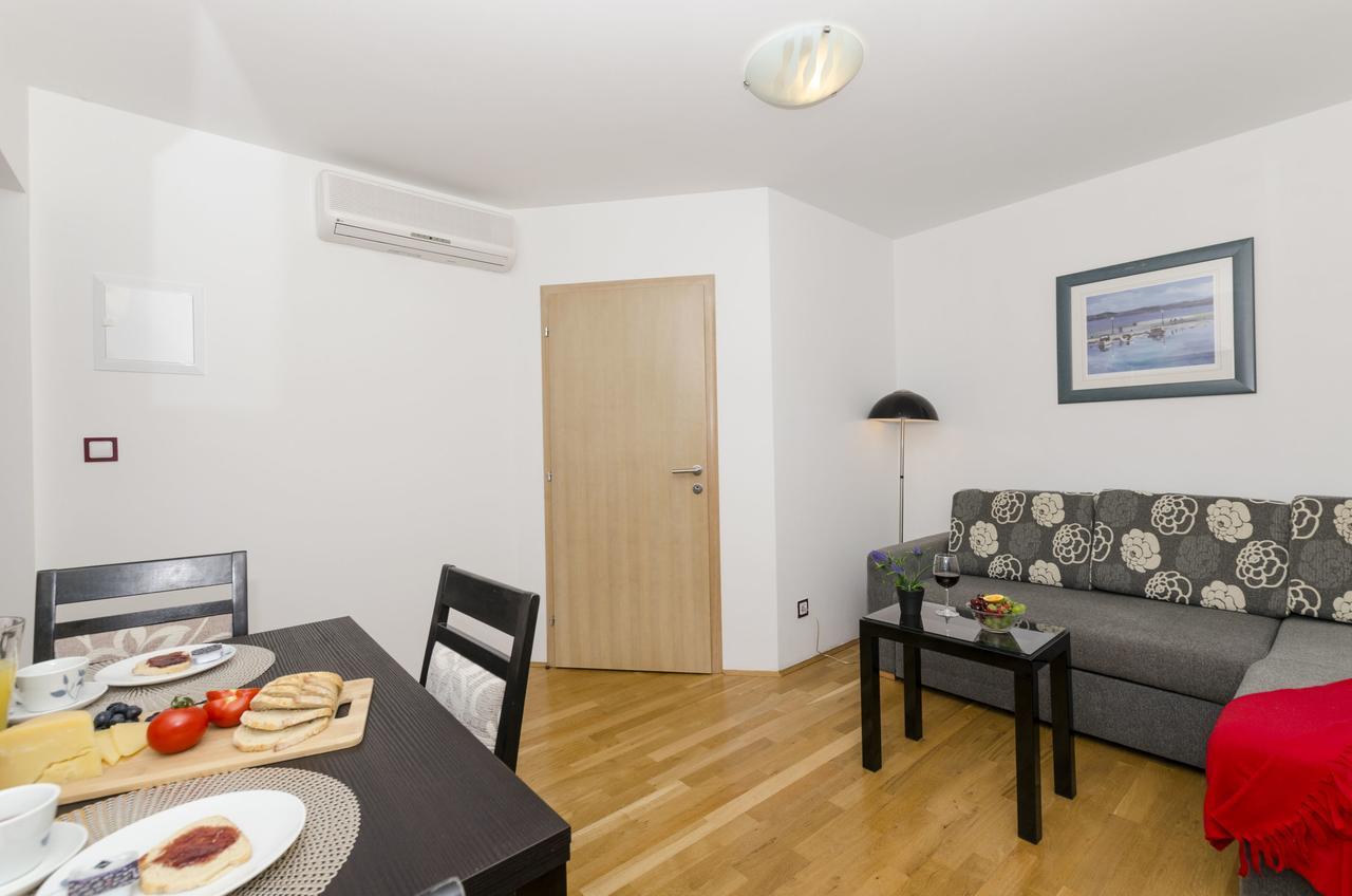 Apartments Maja Donji Okrug  Ngoại thất bức ảnh